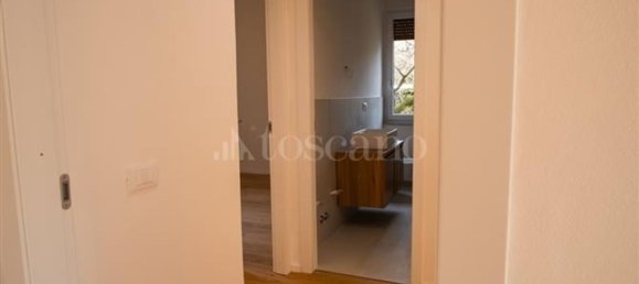 4 rooms Apartment in Siena, Italy No. 49669 8