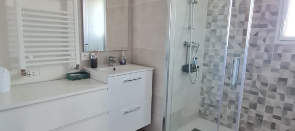 Квартира с 2 спальнями в Ле Пузен, Франция № 199870 9