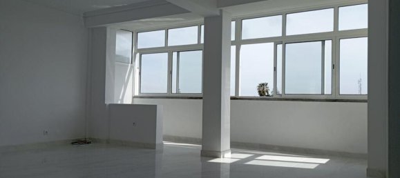 Квартира с 3 спальнями в Кашкайш, Португалия № 66983 4