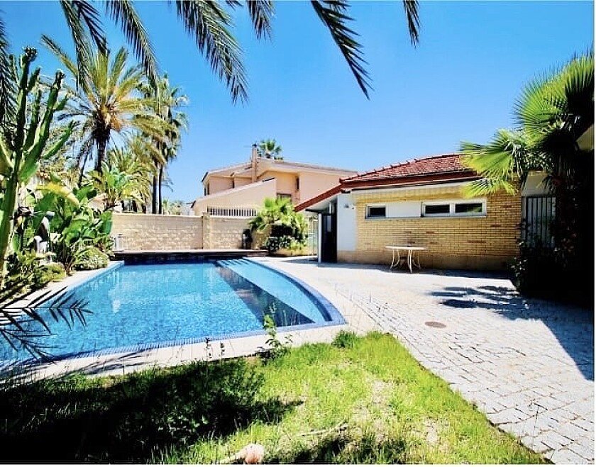 4 bedrooms Villa in La Zenia, Spain No. 133181