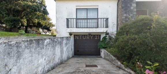 6 bedrooms Villa in Vila Nova de Gaia, Portugal No. 128197 4