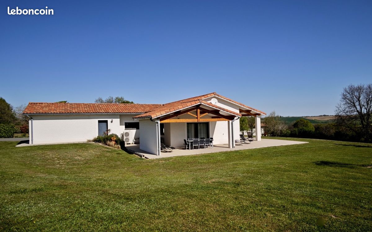 Вилла с 4 спальнями в Верхняя Гаронна, Франция № 318876