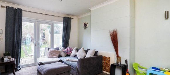 House in Nottingham, United Kingdom No. 2477 5