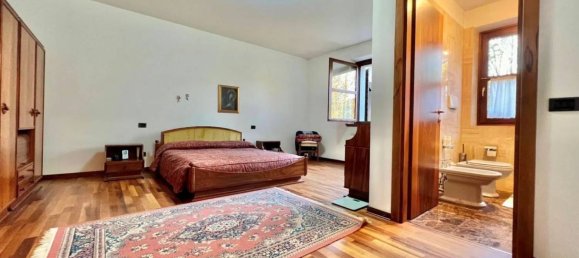 15 bedrooms Villa in Udine, Italy No. 333018 25
