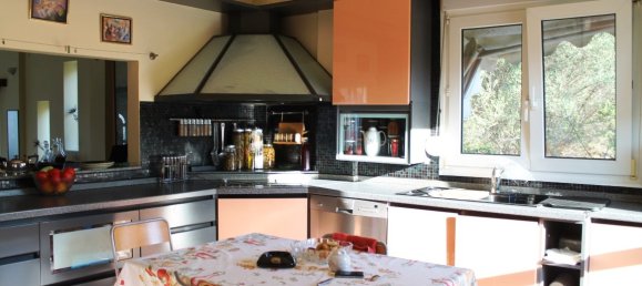 6 bedrooms Commercial property in Thessaloniki, Greece No. 7141 6