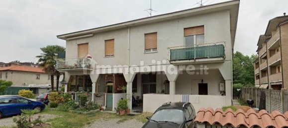 2 bedrooms Apartment in Bovisio Masciago, Italy No. 220113 3
