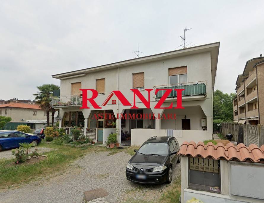 2 bedrooms Apartment in Bovisio Masciago, Italy No. 220113