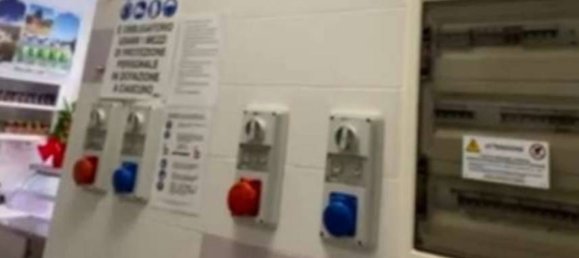 35m² Commercial property in San Benedetto del Tronto, Italy No. 257594 11