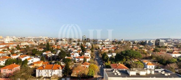 3 bedrooms Apartment in Porto, Portugal No. 125778 14