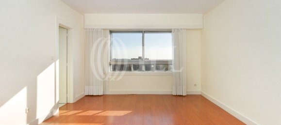 3 bedrooms Apartment in Porto, Portugal No. 125778 3