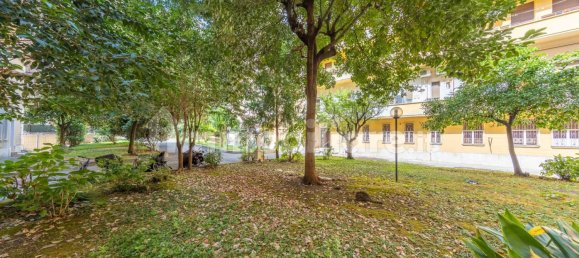 2 bedrooms Apartment in Rome, Italy No. 376270 15