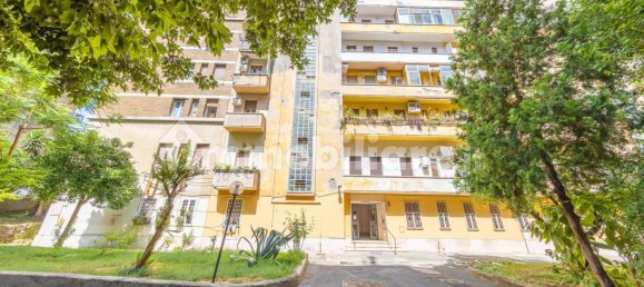 2 bedrooms Apartment in Rome, Italy No. 376270 13