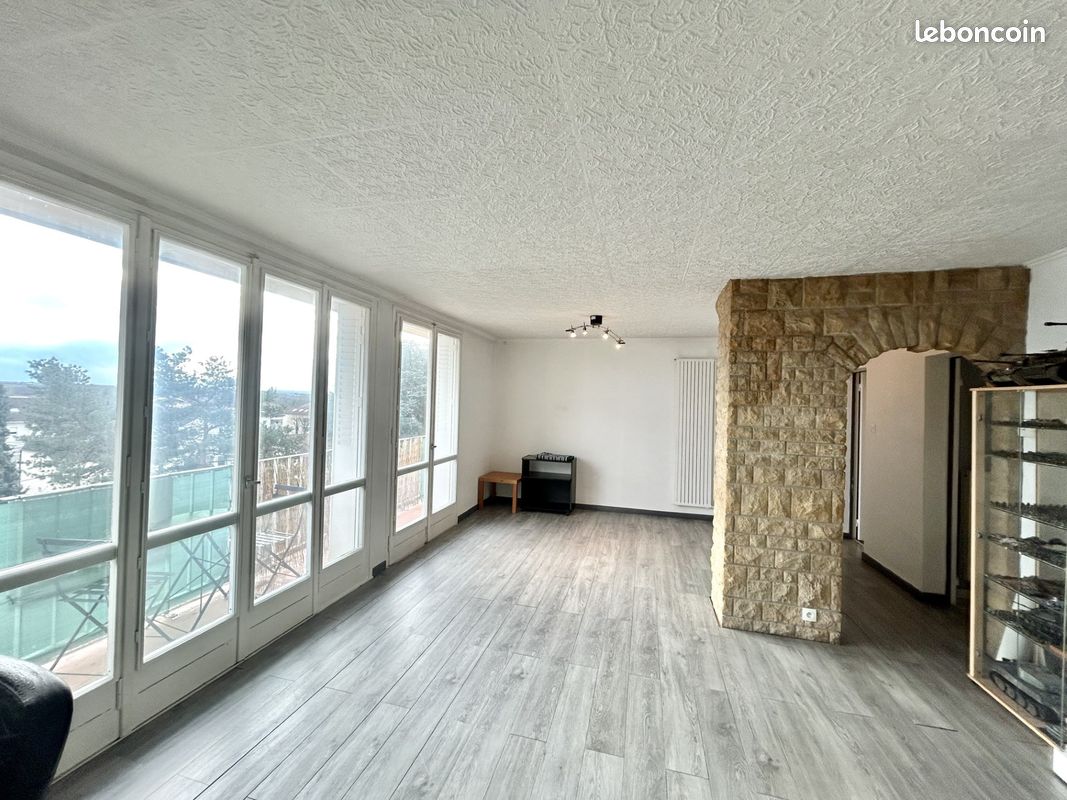 2 chambres Appartement à Montigny-lès-Metz, France No. 224630