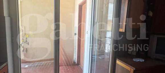 4 bedrooms Apartment in Torre Annunziata, Italy No. 341282 25