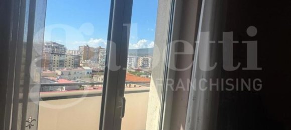 4 bedrooms Apartment in Torre Annunziata, Italy No. 341282 11