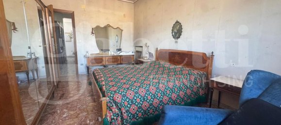 4 bedrooms Apartment in Torre Annunziata, Italy No. 341282 41