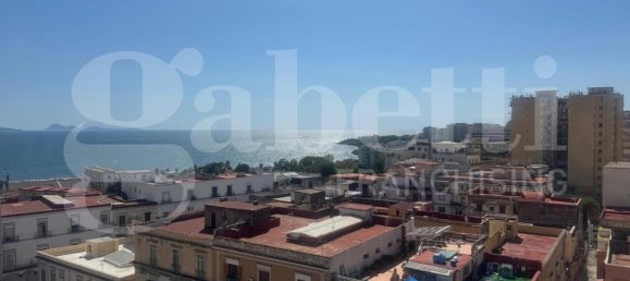 4 bedrooms Apartment in Torre Annunziata, Italy No. 341282 14