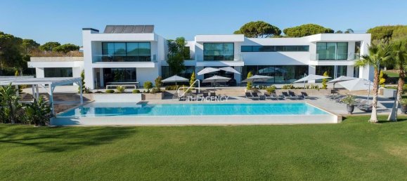 8 bedrooms House in Quarteira, Portugal No. 93304 3