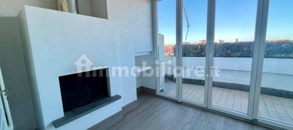 Пентхаус с 2 спальнями в Рим, Италия № 272700 3