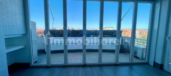 Пентхаус с 2 спальнями в Рим, Италия № 272700 2