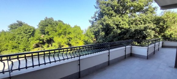 3 rooms Apartment in Bracciano, Italy No. 298304 2