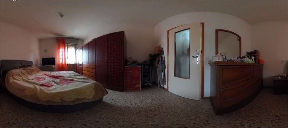 5 rooms Apartment in Reggio Emilia, Italy No. 96590 9