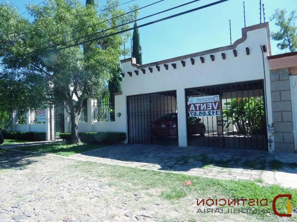 Casa de 3 dormitorios en Querétaro, Mexico No. 170970