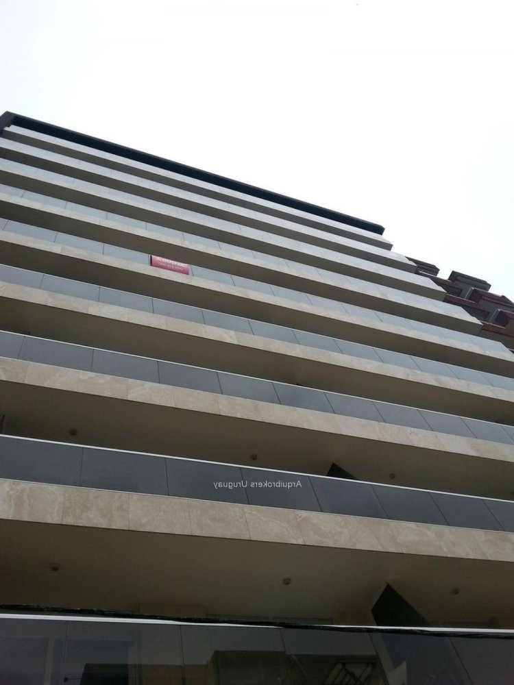 Studio in Montevideo, Uruguay No. 11975