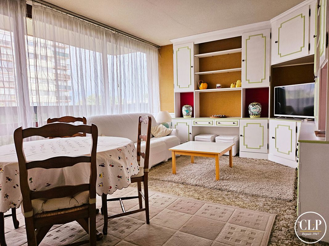 4 chambres Appartement à Fontenay-sous-Bois, France No. 172081