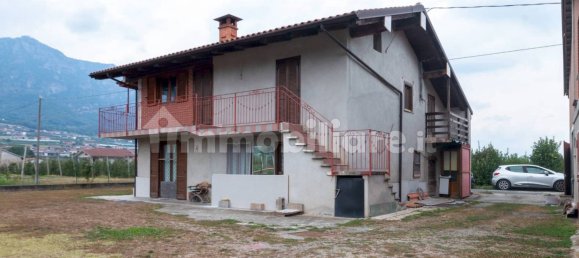 Casa de 2 dormitorios en Envie, Italy No. 320205 3