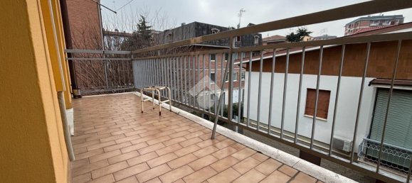 4-salle Appartement à Modena, Italy No. 154355 32