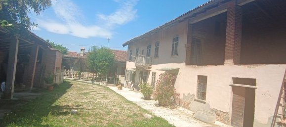 12 rooms House in Montiglio Monferrato, Italy No. 286736 34