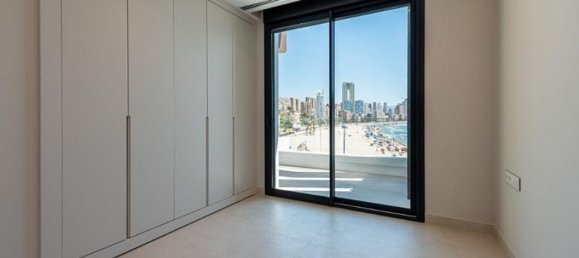 3 bedrooms Bungalow in Benidorm, Spain No. 3693 4