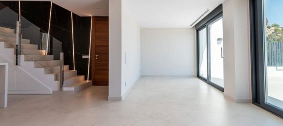 3 bedrooms Bungalow in Benidorm, Spain No. 3693 3