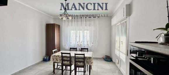 3 Schlafzimmer Wohnung in Jesi, Italy, Nr. 280664 2