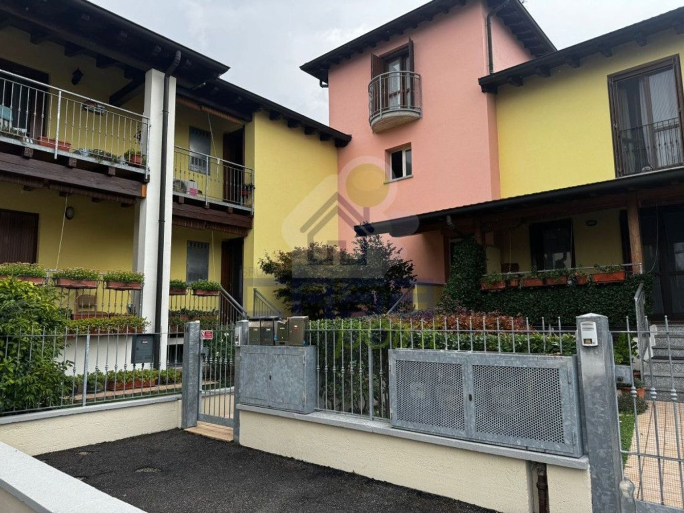 Apartamento de 2 habitaciónes en Borgo San Giacomo, Italy No. 335548