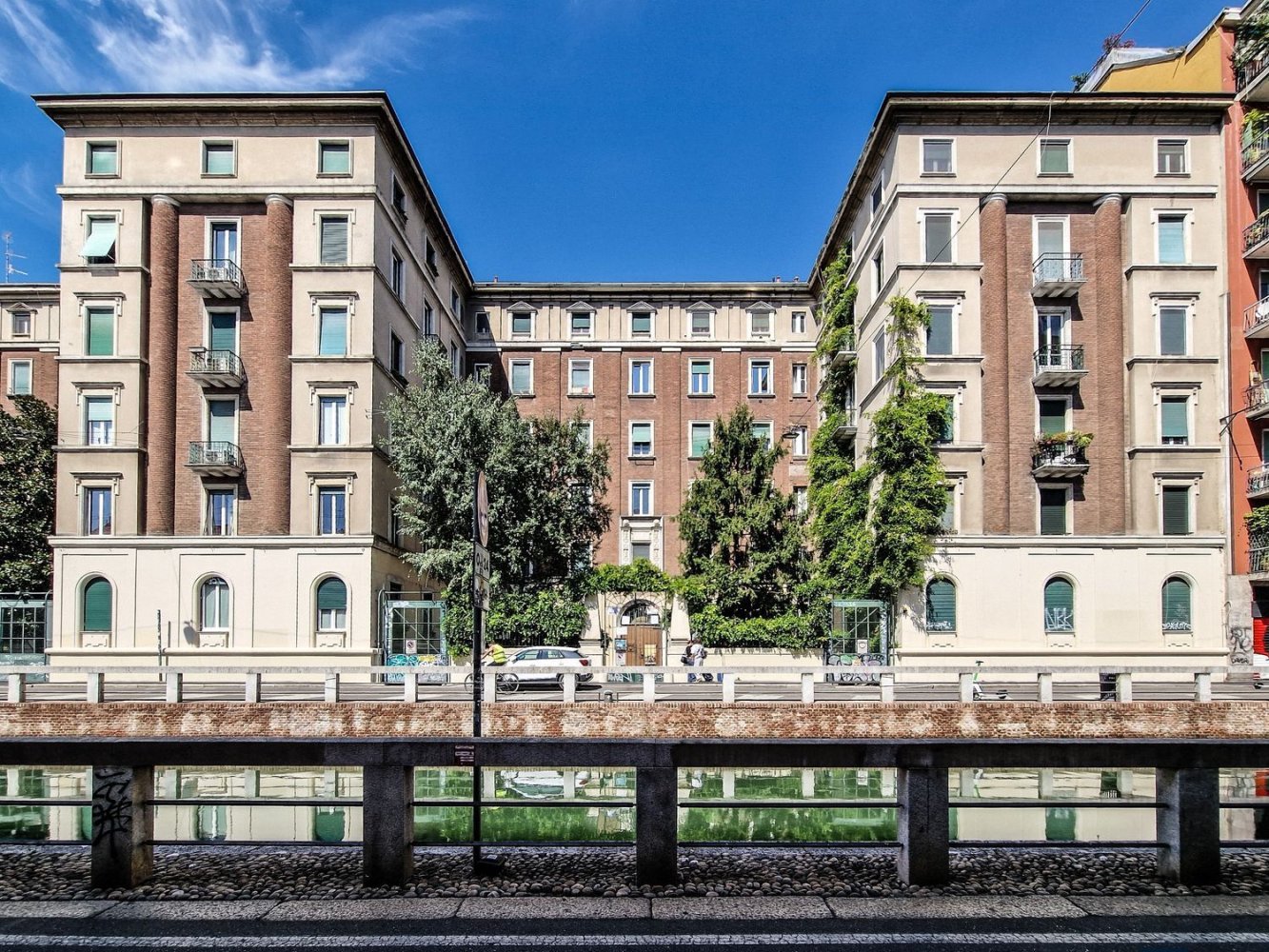 Apartamento de 3 dormitorios en Milan, Italy No. 360756