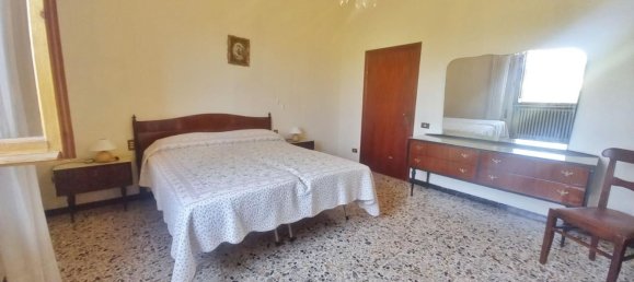 4 rooms Apartment in Castelfiorentino, Italy No. 86628 20