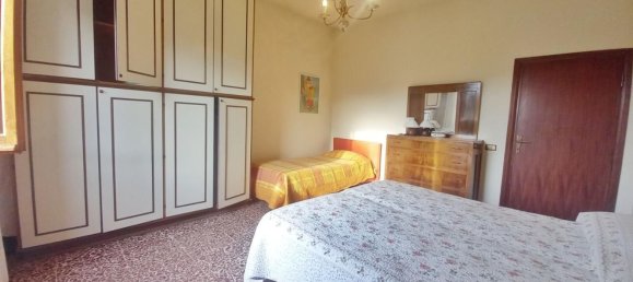 4 rooms Apartment in Castelfiorentino, Italy No. 86628 26