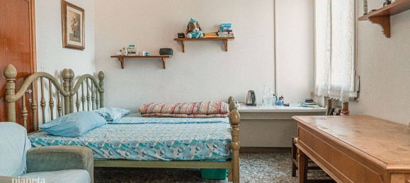 4 bedrooms Apartment in Cesena, Italy No. 275770 9