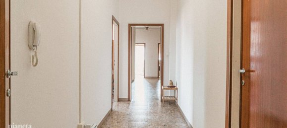 4 bedrooms Apartment in Cesena, Italy No. 275770 8