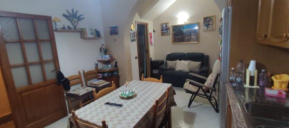 Дом с 4 комнатами в Кампофеличе ди Рочелла, Италия № 258781 6