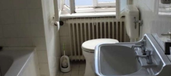 Casa de 4 dormitorios en Kaulsdorf, Germany No. 240239 9