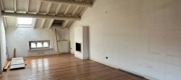 Casa de 10 divisões em Stradella, Italy N.º 91328 11