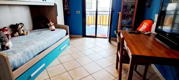 Квартира с 3 комнатами в Бари, Италия № 39578 10