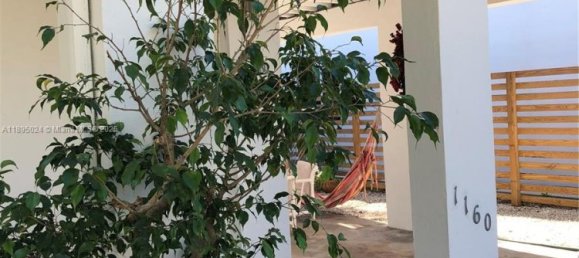 2 bedrooms Villa for rent in Miami, Miami-Dade, Florida, USA № 614659 5