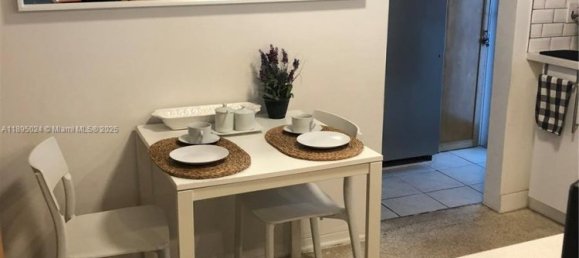 2 bedrooms Villa for rent in Miami, Miami-Dade, Florida, USA № 614659 24