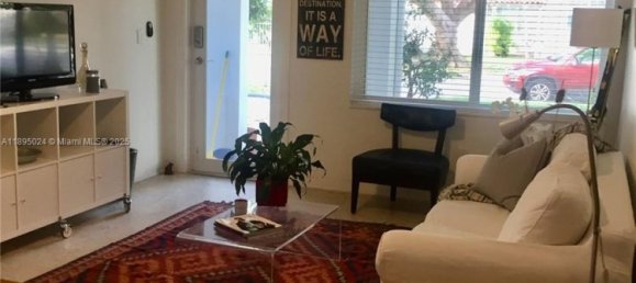 2 bedrooms Villa for rent in Miami, Miami-Dade, Florida, USA № 614659 17