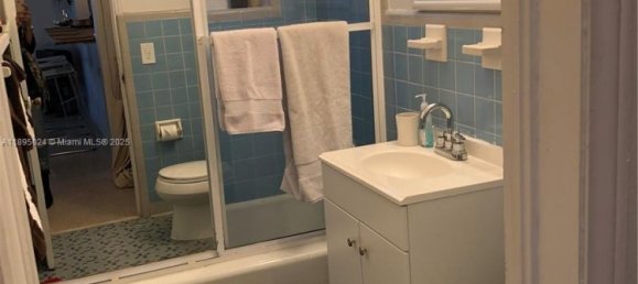 2 bedrooms Villa for rent in Miami, Miami-Dade, Florida, USA № 614659 27