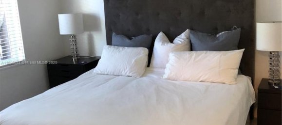 2 bedrooms Villa for rent in Miami, Miami-Dade, Florida, USA № 614659 25